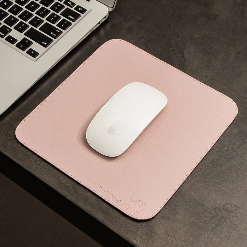 Mousepad Minimalista 20x20cm em Couro Sintético Ecológico com Base Antiderrapante
